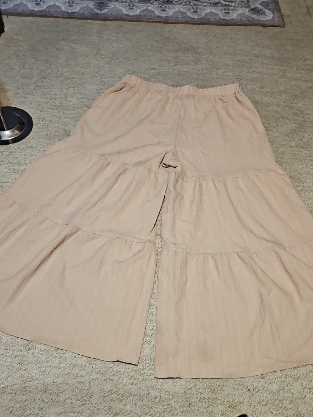 SHEIN Beige Tiered Wide-Leg Palazzo Pants - Picture 4 of 7